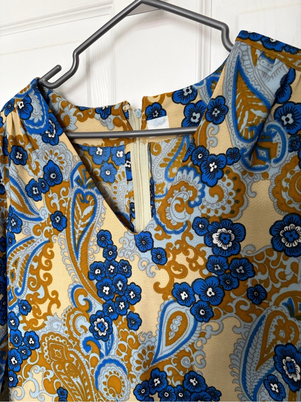 1960s Psychedelic Print Mini Dress - Picture 2 of 8